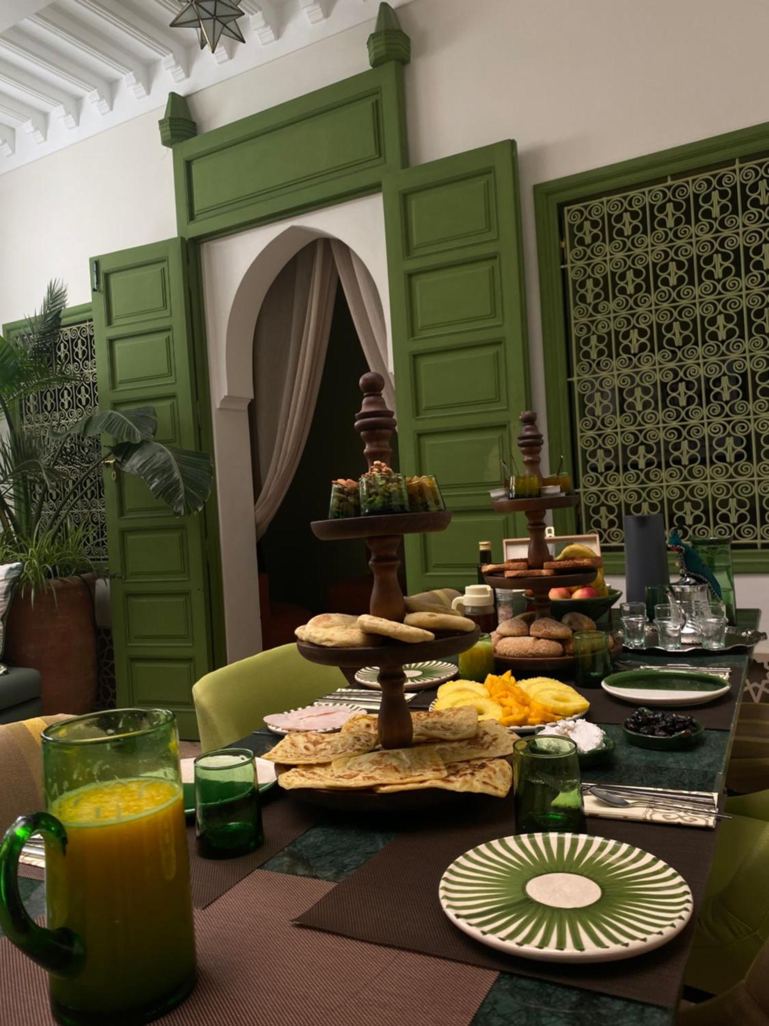 Riad Dar Adal Exclusivite 2 A 6 Personnes Petit Dejeuner Compris Place Jemaa El Fna Marrakesh Extérieur photo